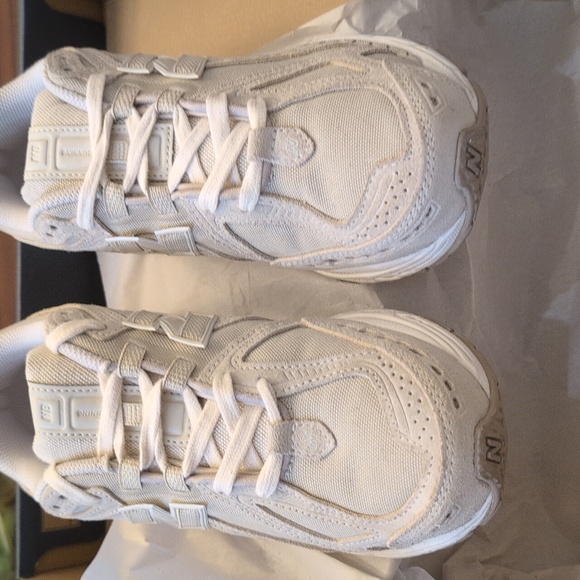 Men New balance size 8 Like New - Picture 2 of 8